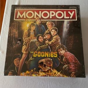 Hasbro Monopoly The Goonies Edition - Red and Brown